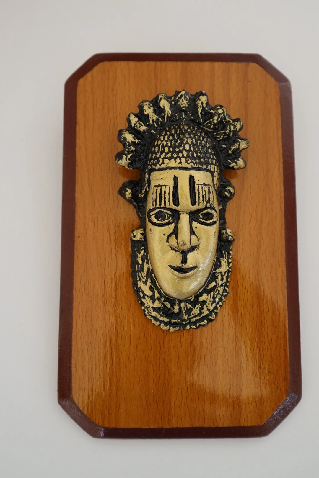 Iyoba (Queen Mother) Idia Handcrafted Wall Art Decor stermart marketplace